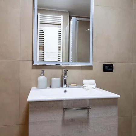 Unit D With View And Terrace דירה