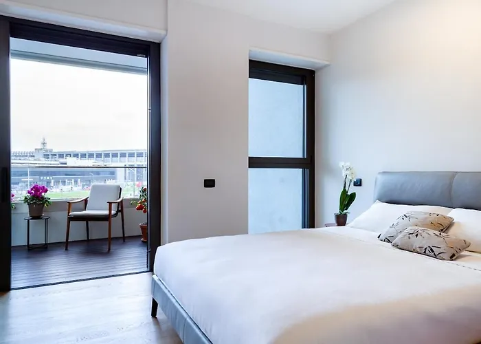 Apartment Unit D With View And Terrace Milan
