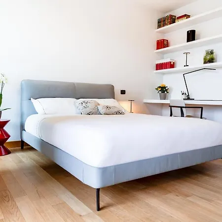 Apartment Unit D With View And Terrace *